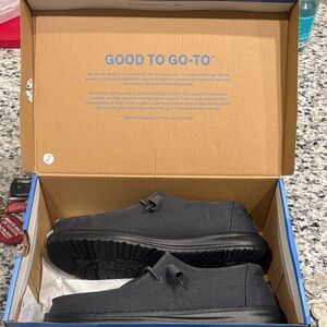 NWT HeyDude Black Women's Loafers